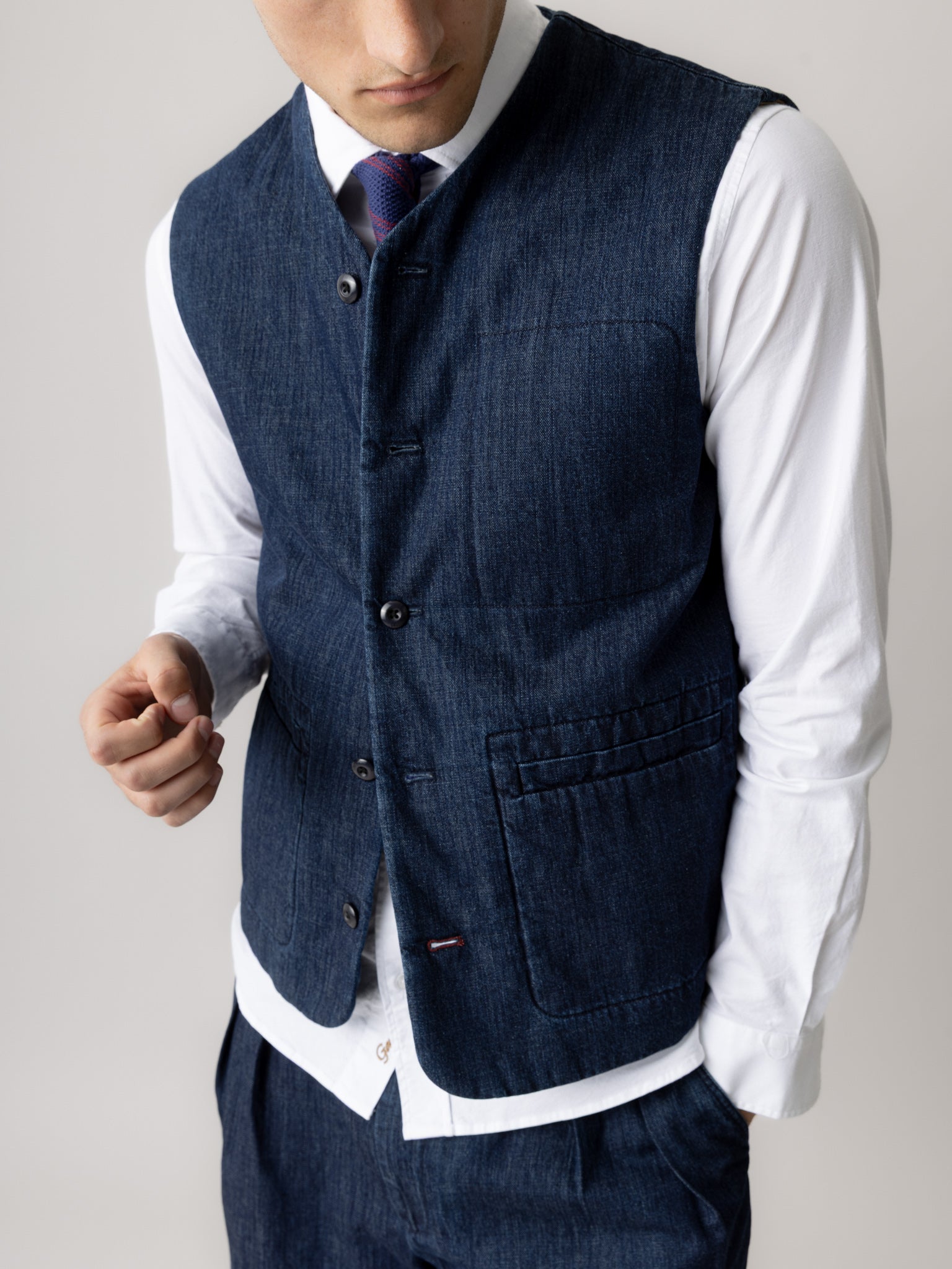 Modelshot / Blue Chambray / Detail